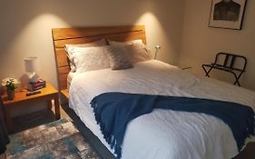 Modern, Private And Close To Town.